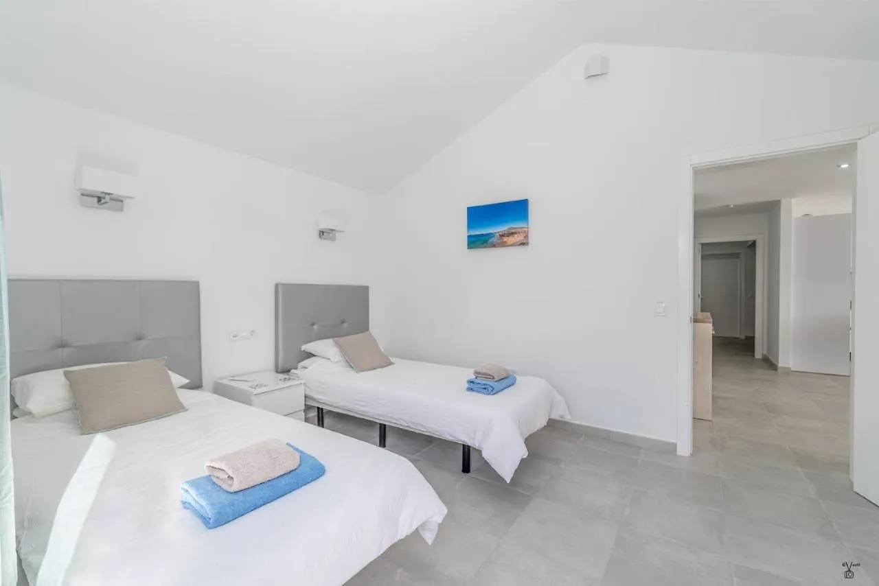 Villa Rossa - Villas Now - Lh215 By Villas Now Ltd Playa Blanca