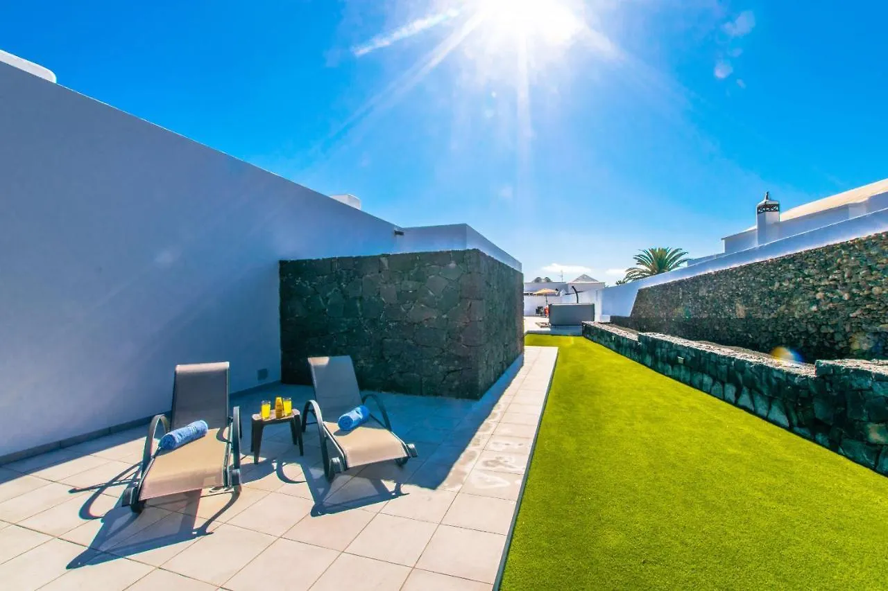 Villa Rossa - Villas Now - Lh215 By Villas Now Ltd Playa Blanca  Playa Blanca (Lanzarote)