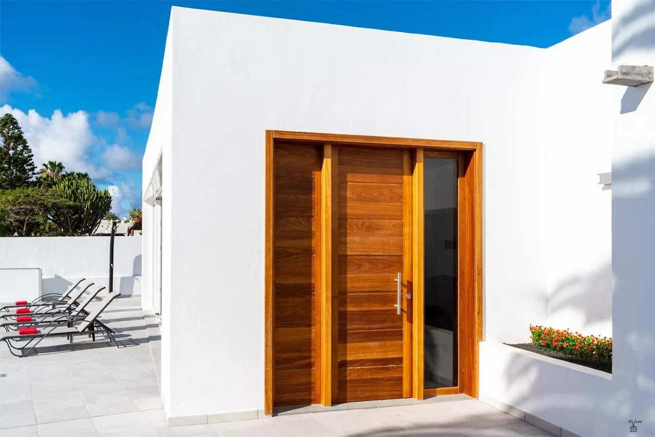 Villa Rossa - Villas Now - Lh215 By Villas Now Ltd Playa Blanca