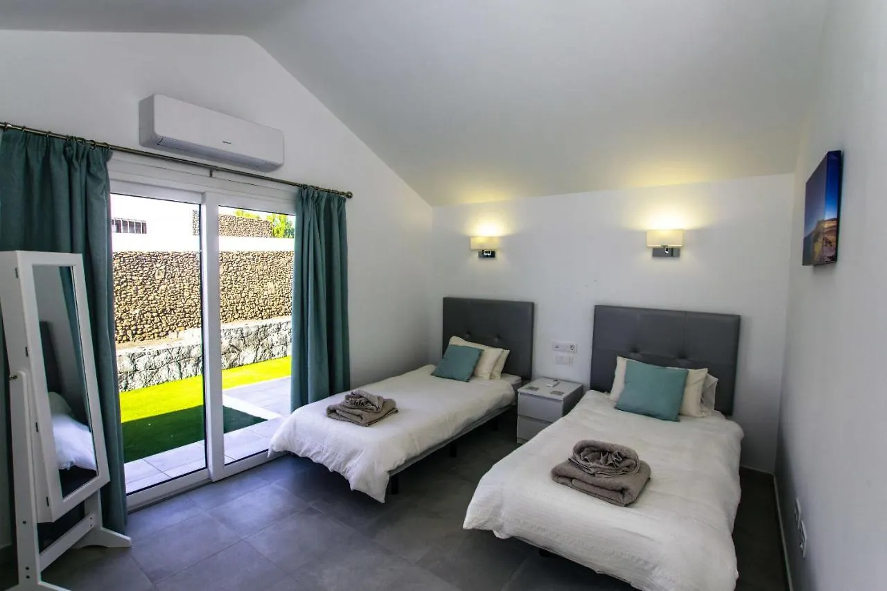 Villa Rossa - Villas Now - Lh215 By Villas Now Ltd Playa Blanca