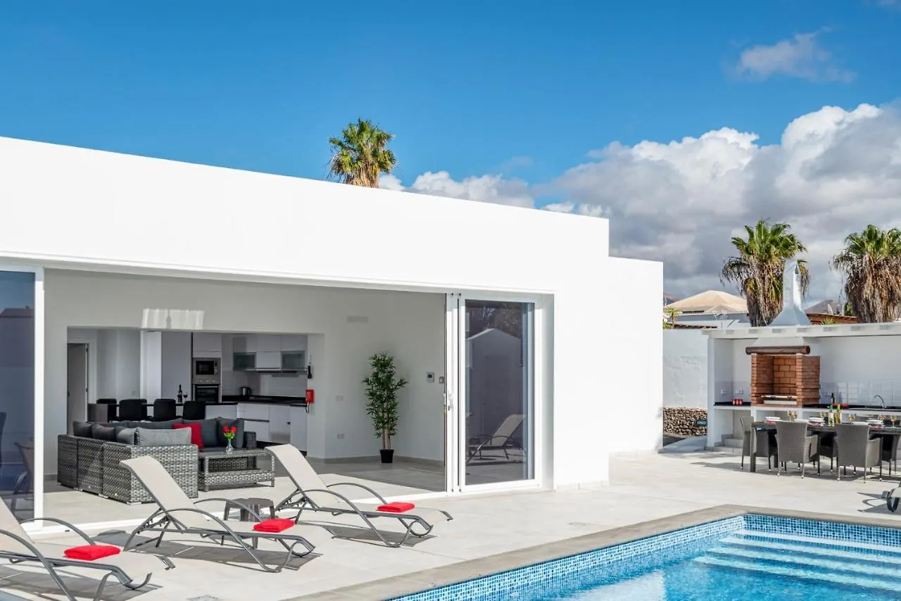 Villa Rossa - Villas Now - Lh215 By Villas Now Ltd Playa Blanca